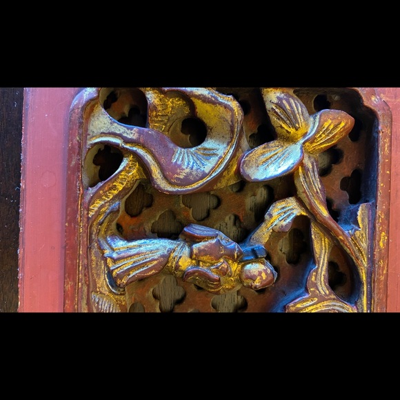 ANTIQUE ORIENTAL HAND CARVED RED And GOLD WALL PLAQUES - Picture 12 of 14